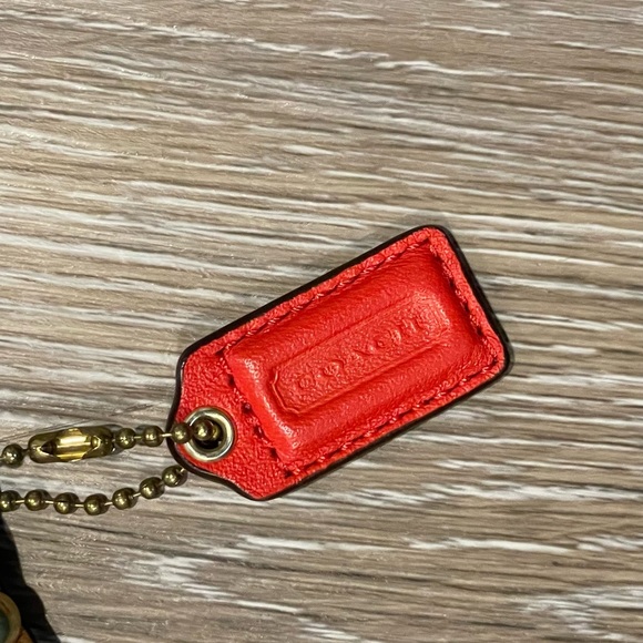 NWOT Coach Wristlet - Picture 4 of 4